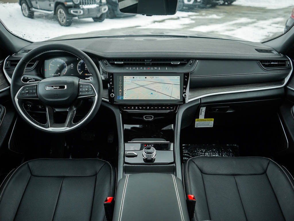 New 2026 Jeep Grand Cherokee Limited AWD/4WD image 14