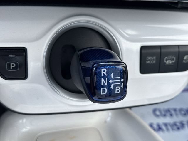 Used 2018 Toyota Prius Prime Advanced FWD image 25