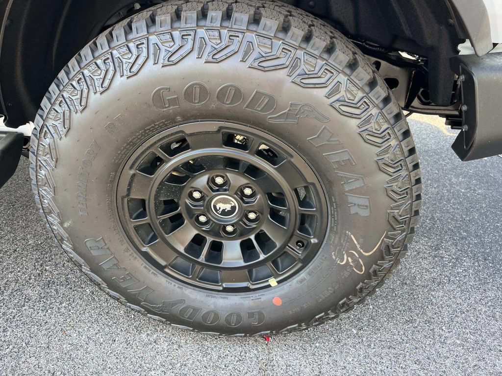 New 2026 Ford Bronco Outer Banks w/ Sasquatch Package AWD/4WD image 13
