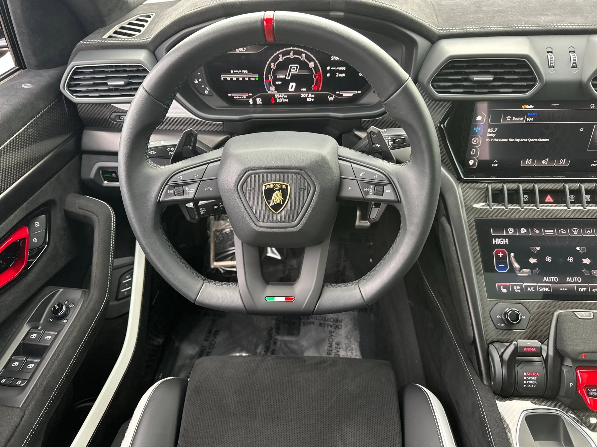 Used 2024 Lamborghini Urus Performante image 17