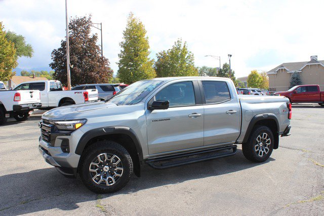 Used 2023 Chevrolet Colorado Z71 image 2