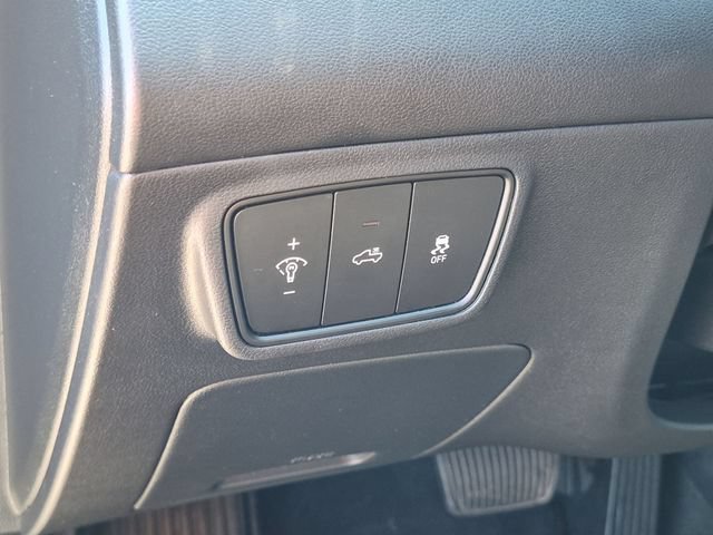 Used 2024 Hyundai Santa Cruz SE FWD image 15