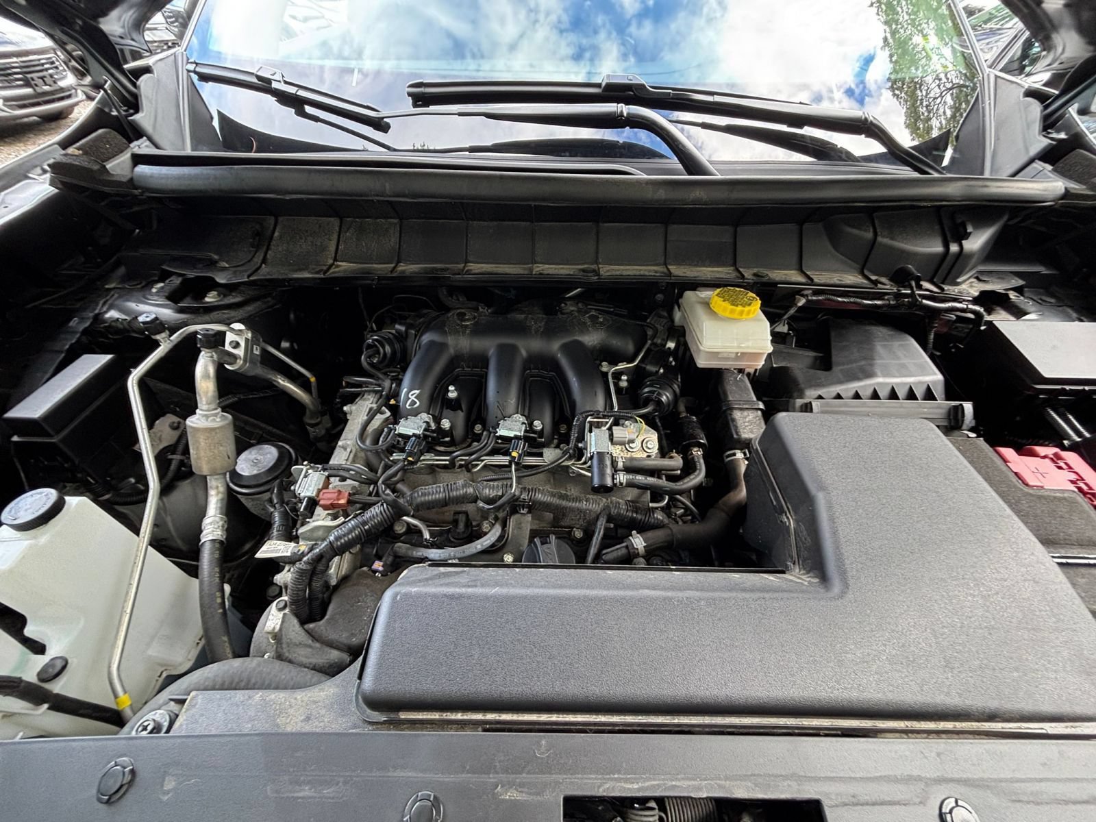 Used 2025 Nissan Pathfinder SV AWD/4WD image 34