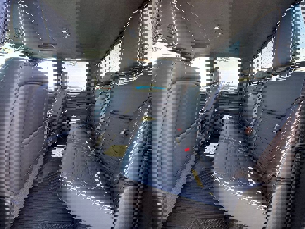 Used 2025 GMC Sierra 1500 AT4X w/ AT4X AEV Edition image 39