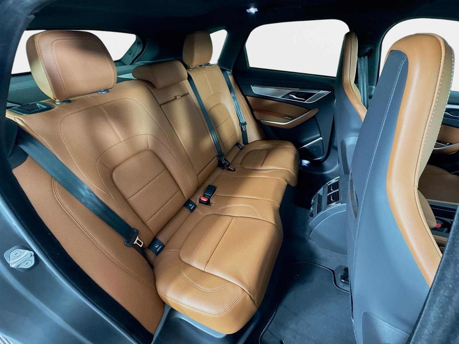 New 2026 Jaguar F-PACE R-Dynamic S AWD/4WD image 29
