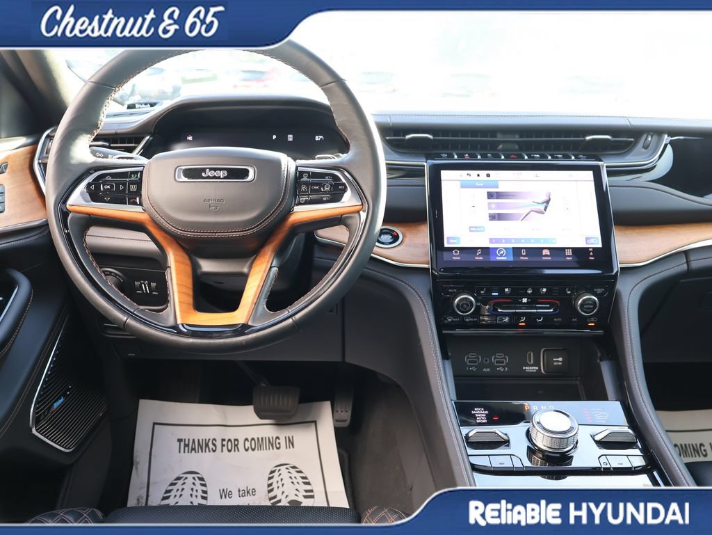 Used 2024 Jeep Grand Cherokee L Summit AWD/4WD image 20