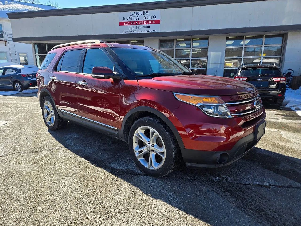 Used 2014 Ford Explorer Limited w/ Equipment Group 301A AWD/4WD image 39