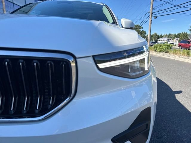 Used 2025 Volvo XC40 B5 Core AWD/4WD image 8