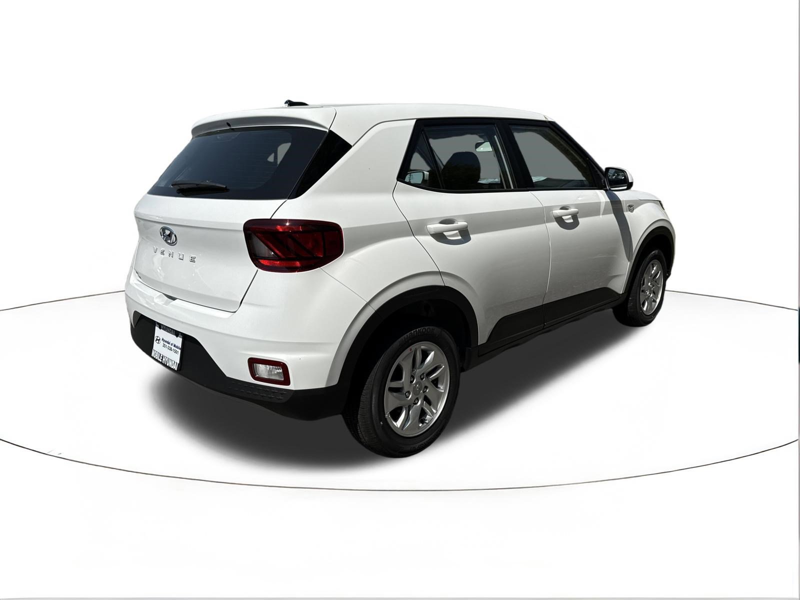 New 2026 Hyundai Venue SE image 4