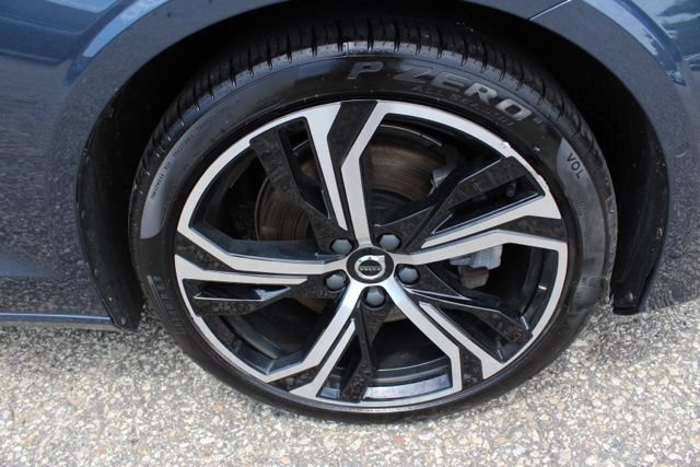 Certified 2024 Volvo S60 B5 Plus w/ Climate Package AWD/4WD image 12