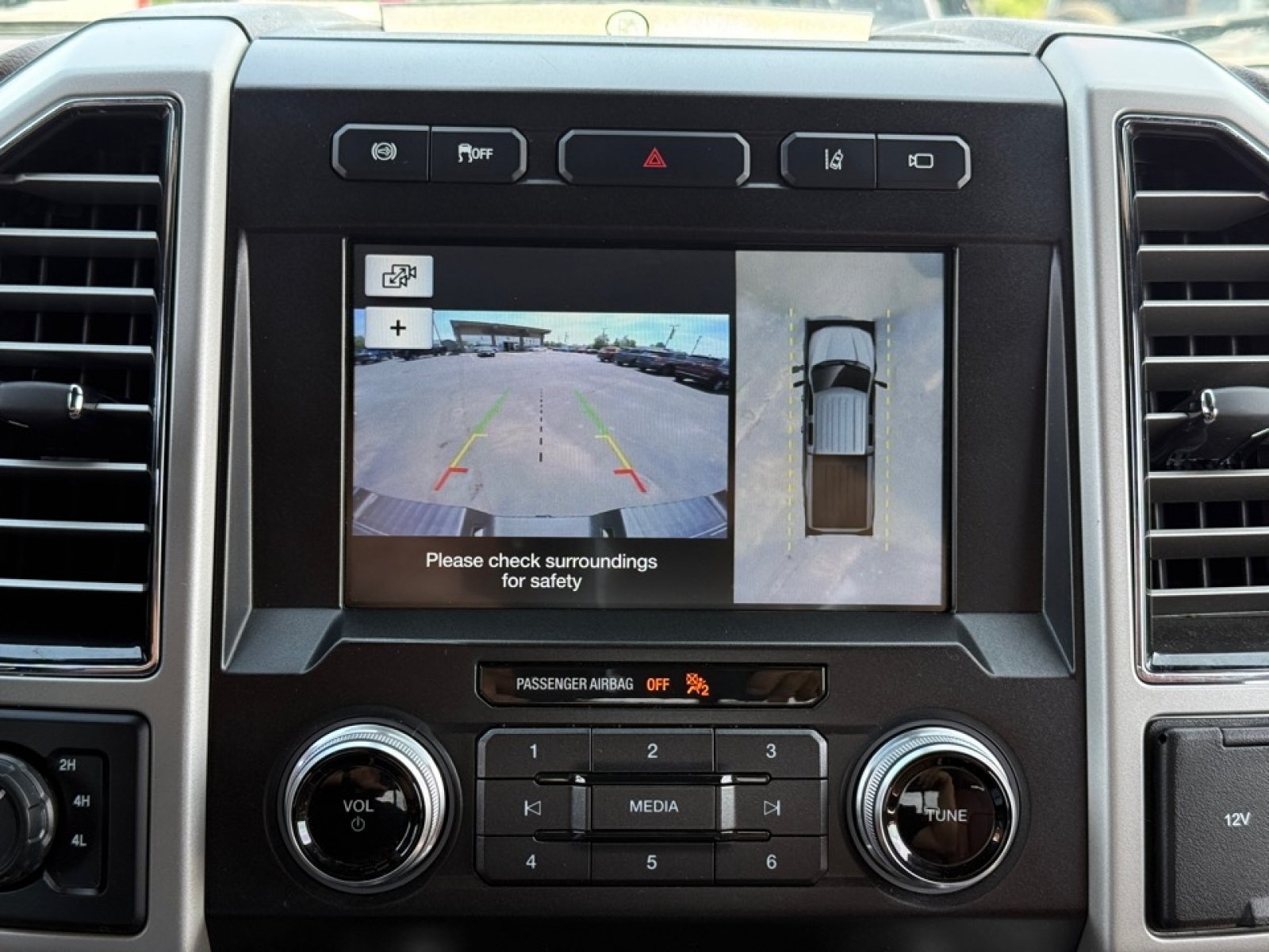 Used 2019 Ford F250 King Ranch w/ King Ranch Ultimate Package AWD/4WD image 14