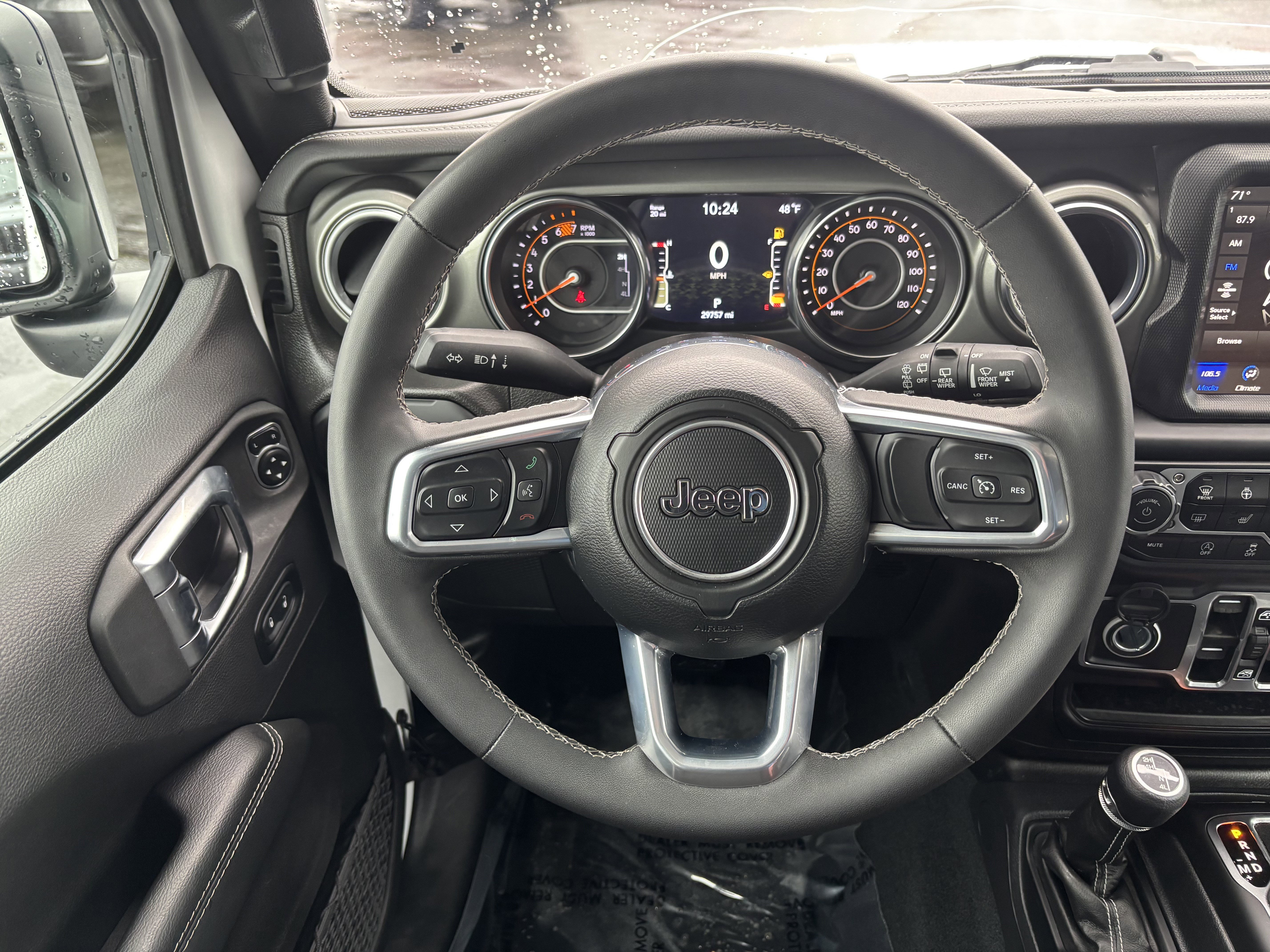 Used 2023 Jeep Wrangler Sahara w/ Cold Weather Group image 13