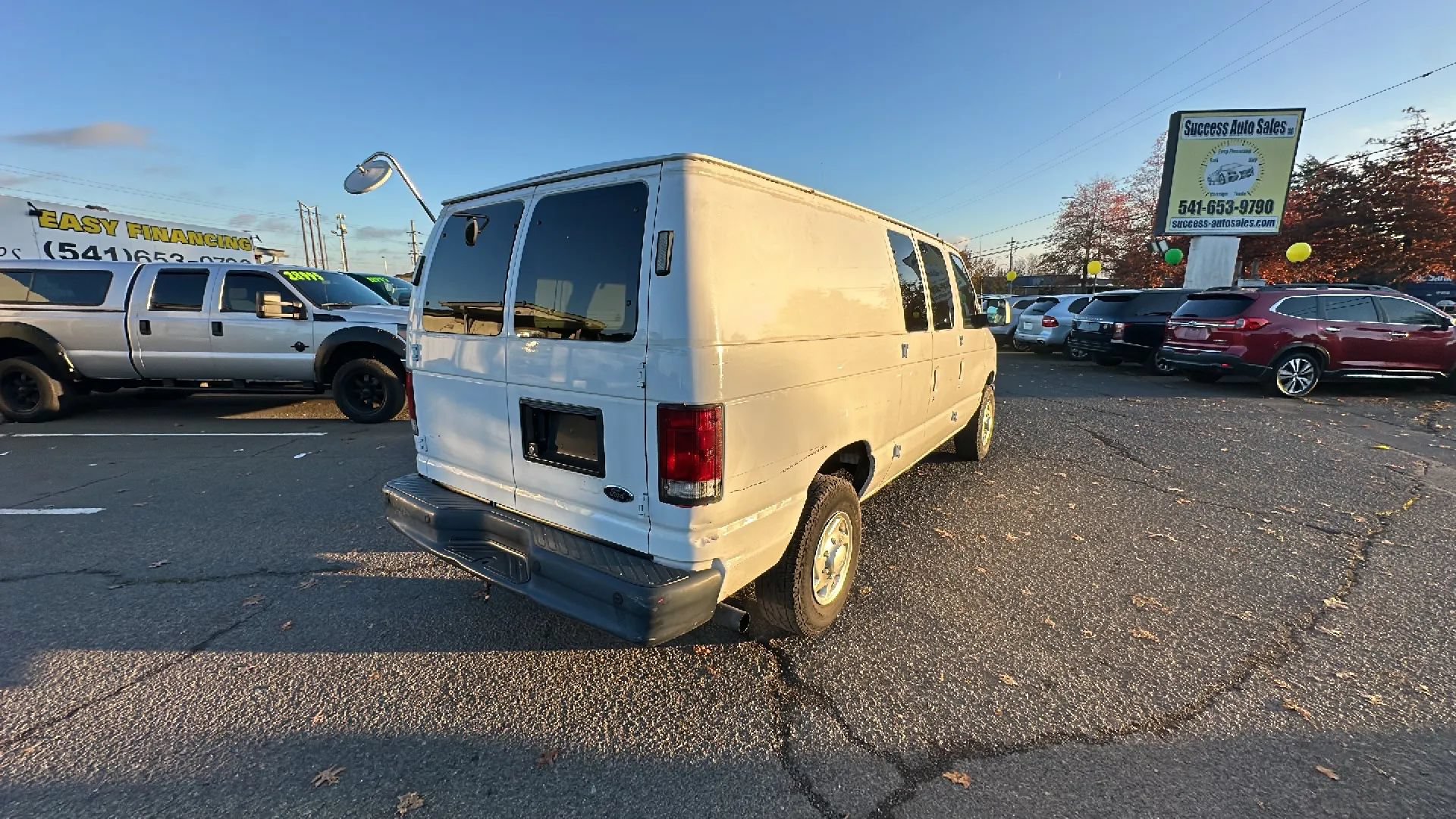 Used 2011 Ford E-250 and Econoline 250 w/ PWR Group RWD image 4