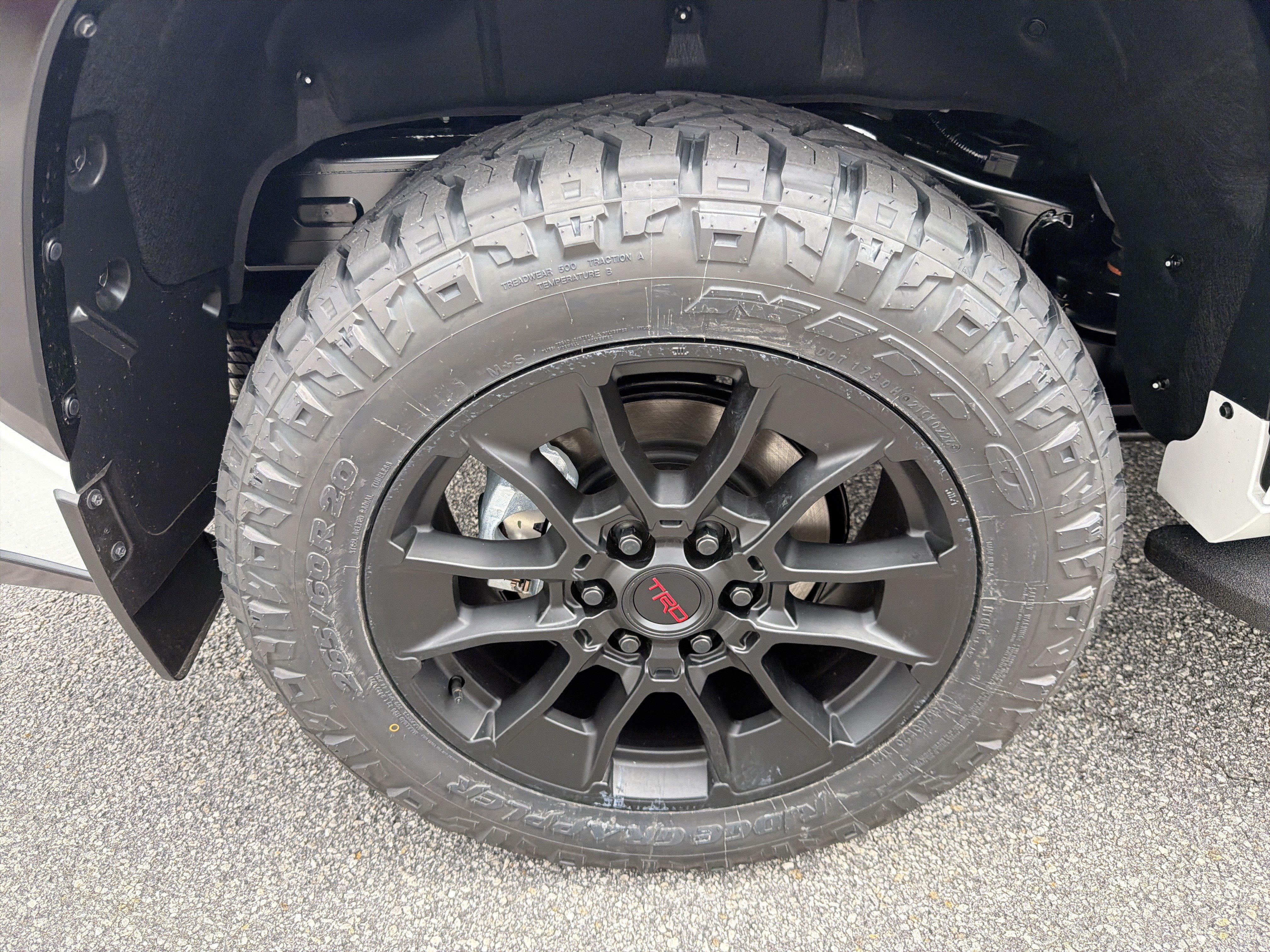 New 2026 Toyota Sequoia Platinum w/ TRD Off-Road Package AWD/4WD image 17
