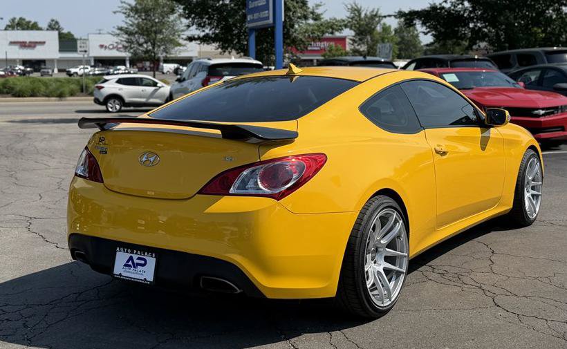 Used 2011 Hyundai Genesis 3.8 RWD image 6