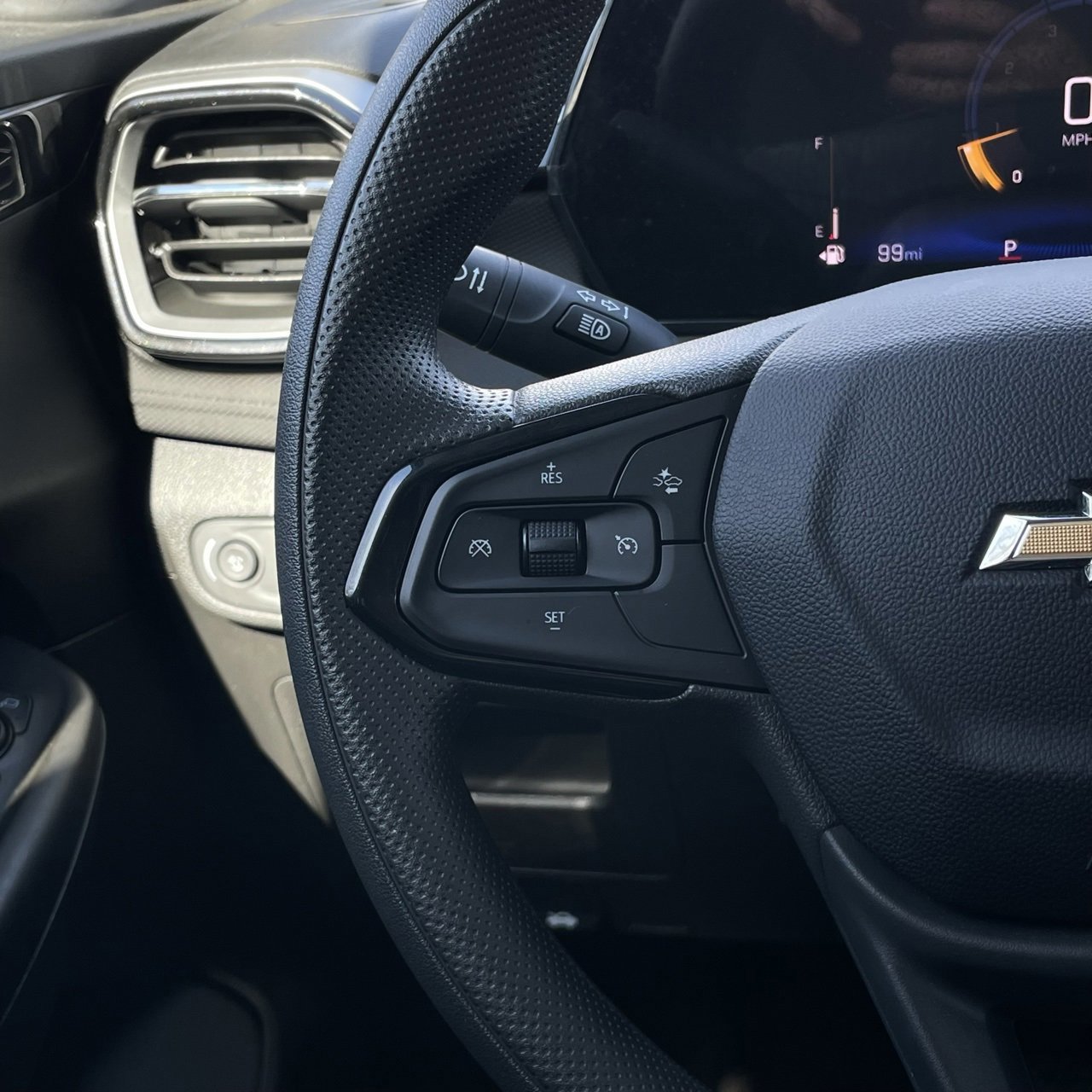 Used 2025 Chevrolet TrailBlazer LT image 14