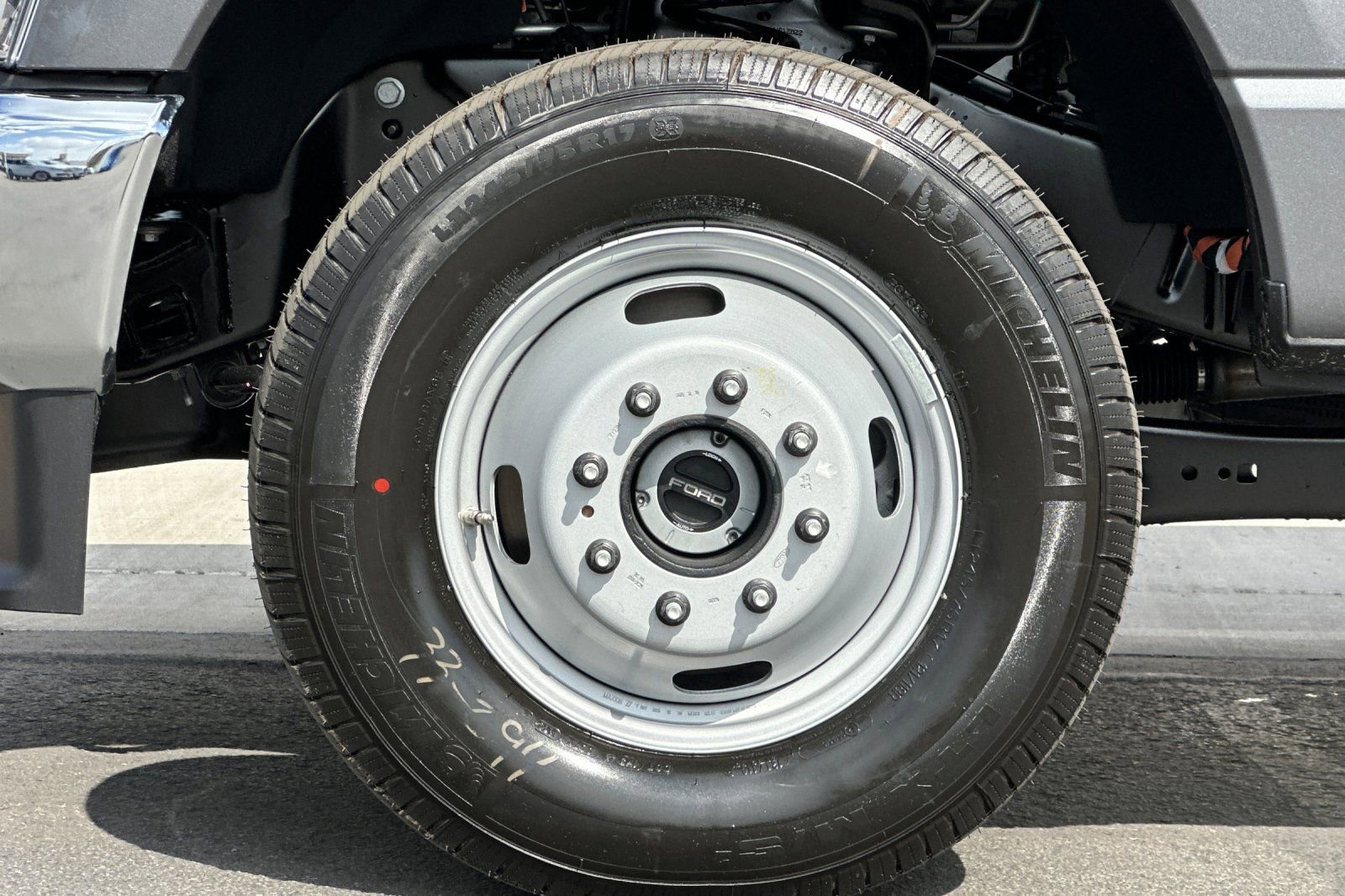 New 2026 Ford F350 XLT image 22