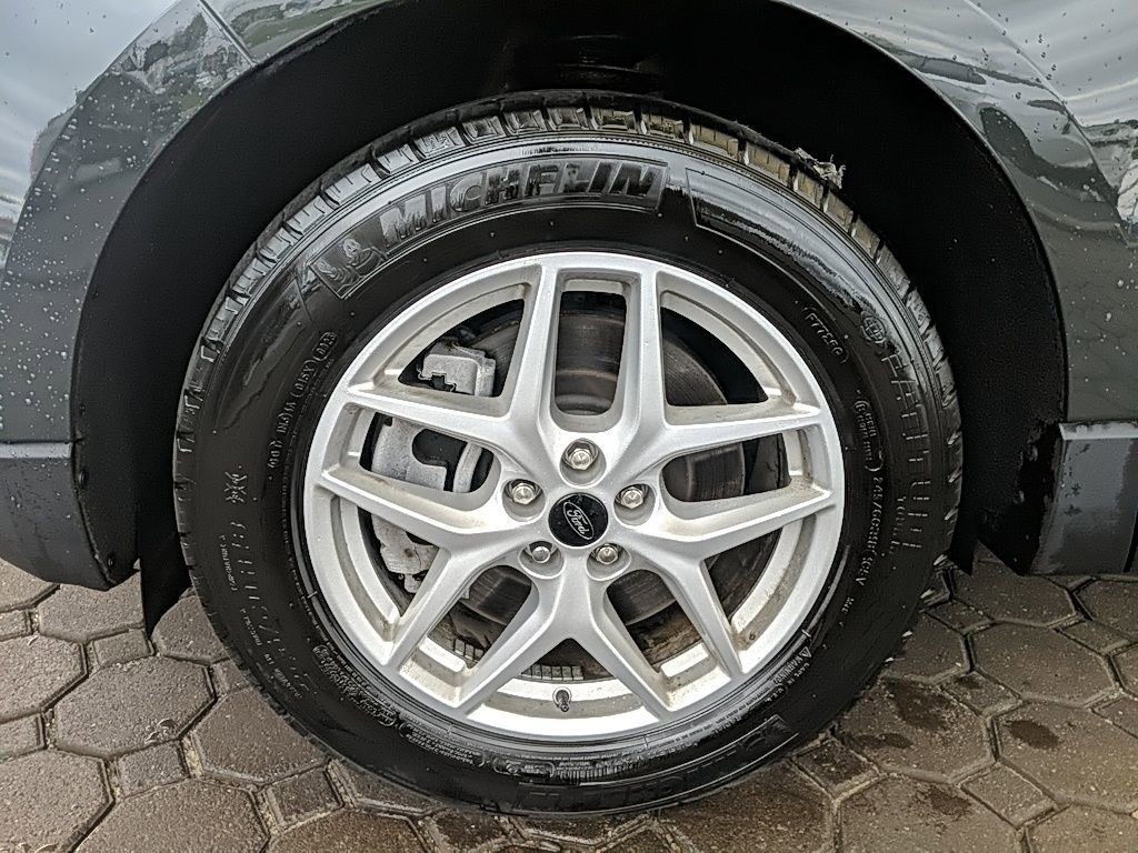 Used 2023 Ford Edge SEL image 12