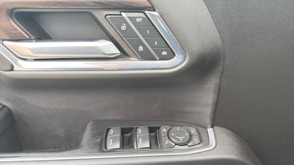 Used 2024 GMC Sierra 1500 SLT w/ SLT Premium Plus Package AWD/4WD image 18