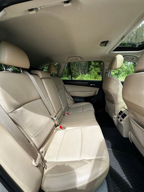 Used 2017 Subaru Outback 3.6R Limited AWD/4WD image 19