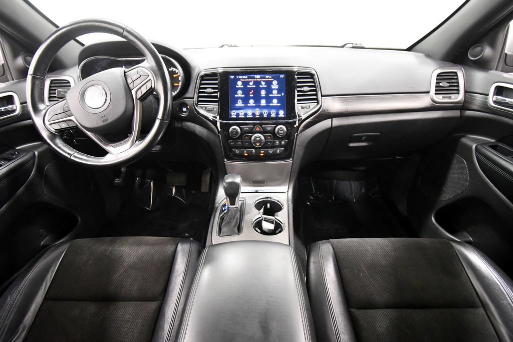 Used 2021 Jeep Grand Cherokee Altitude AWD/4WD image 3