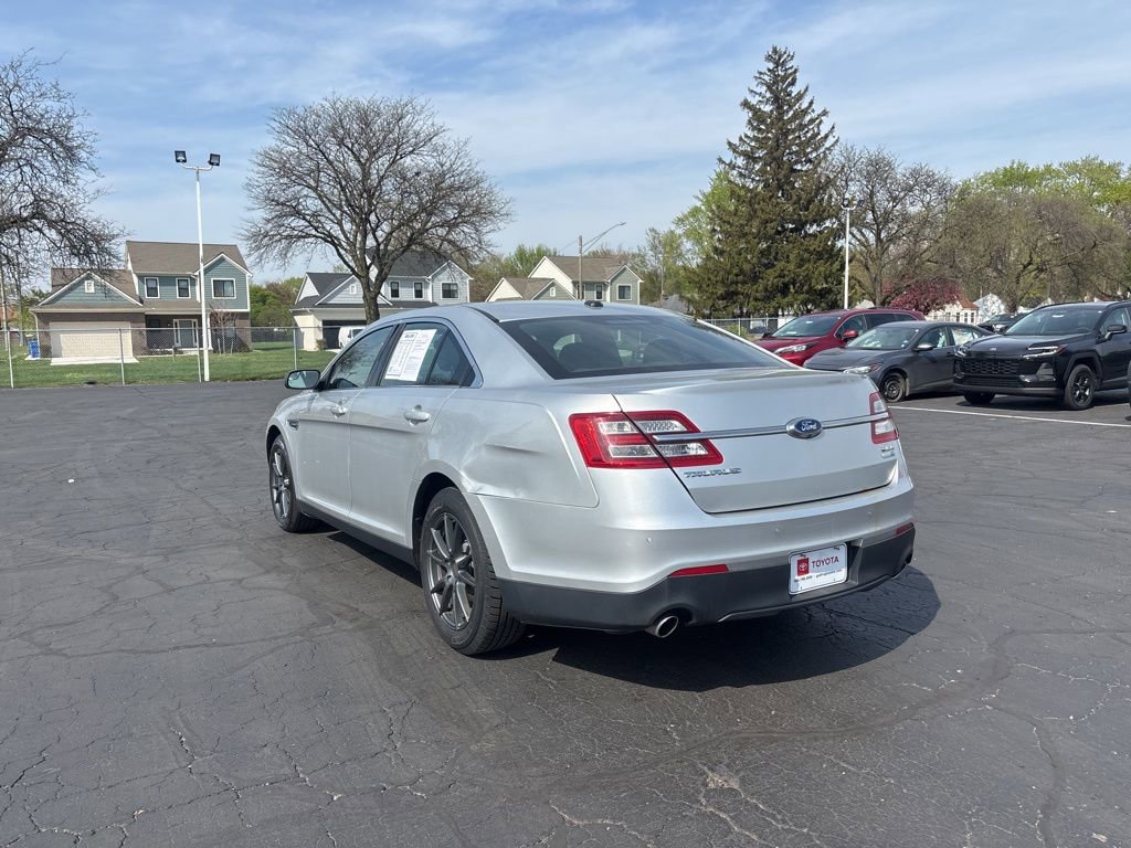 Used 2015 Ford Taurus SEL AWD/4WD image 8