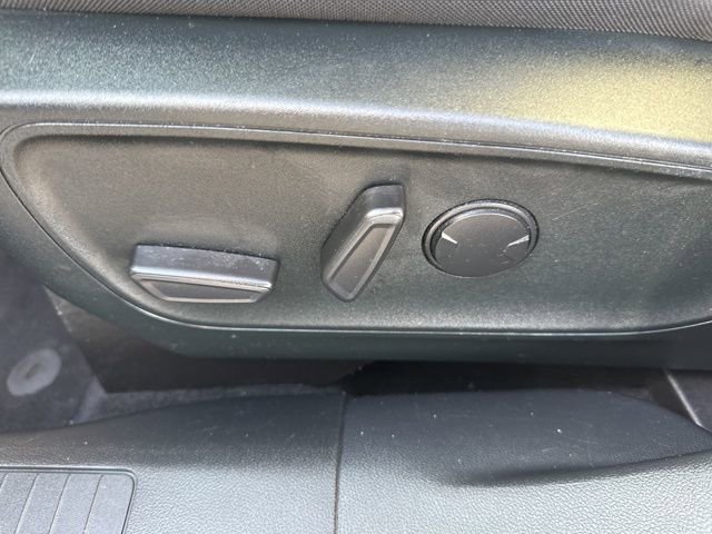Used 2022 Ford Escape SE image 11
