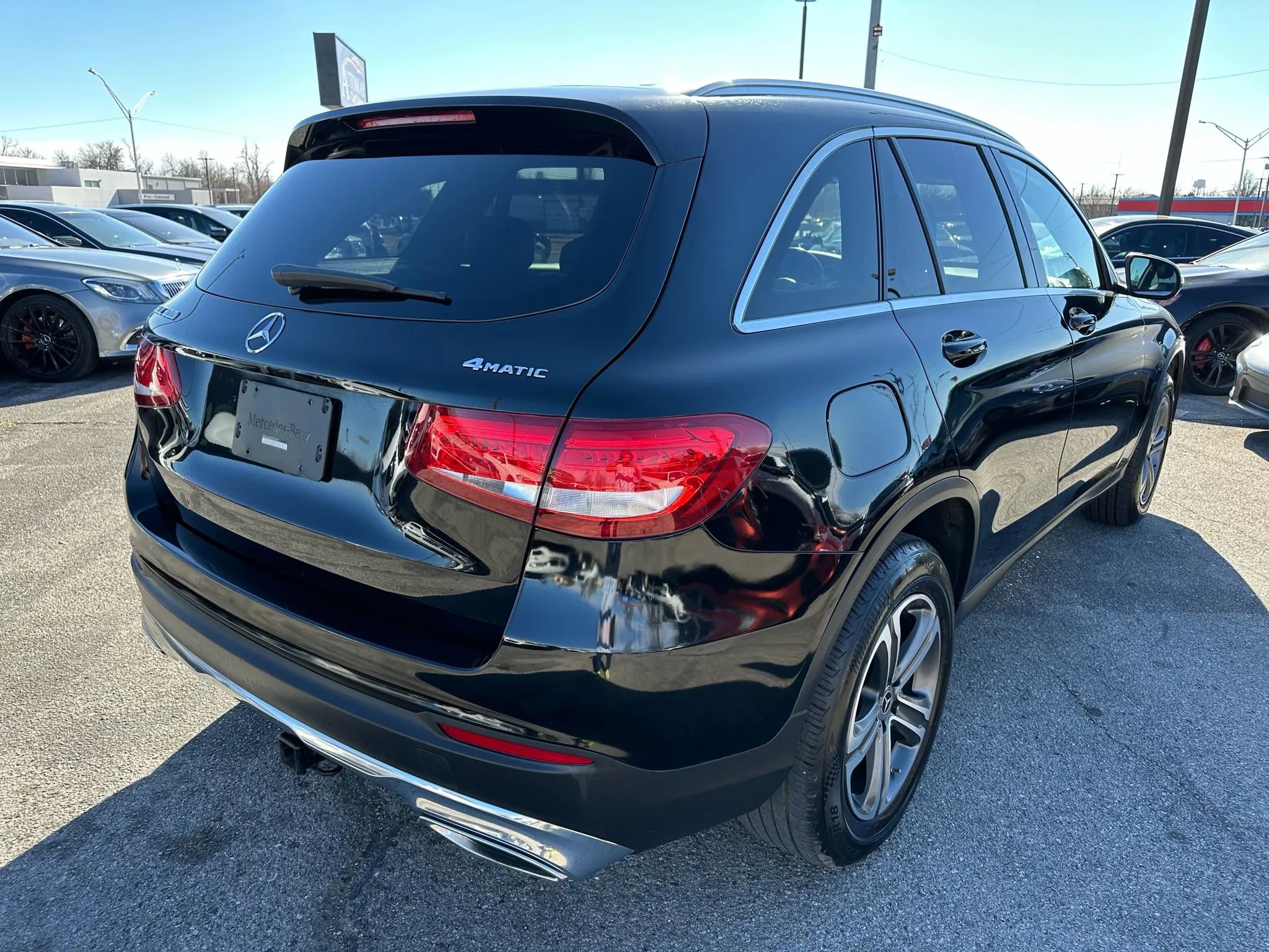Used 2019 Mercedes-Benz GLC 300 4MATIC image 32