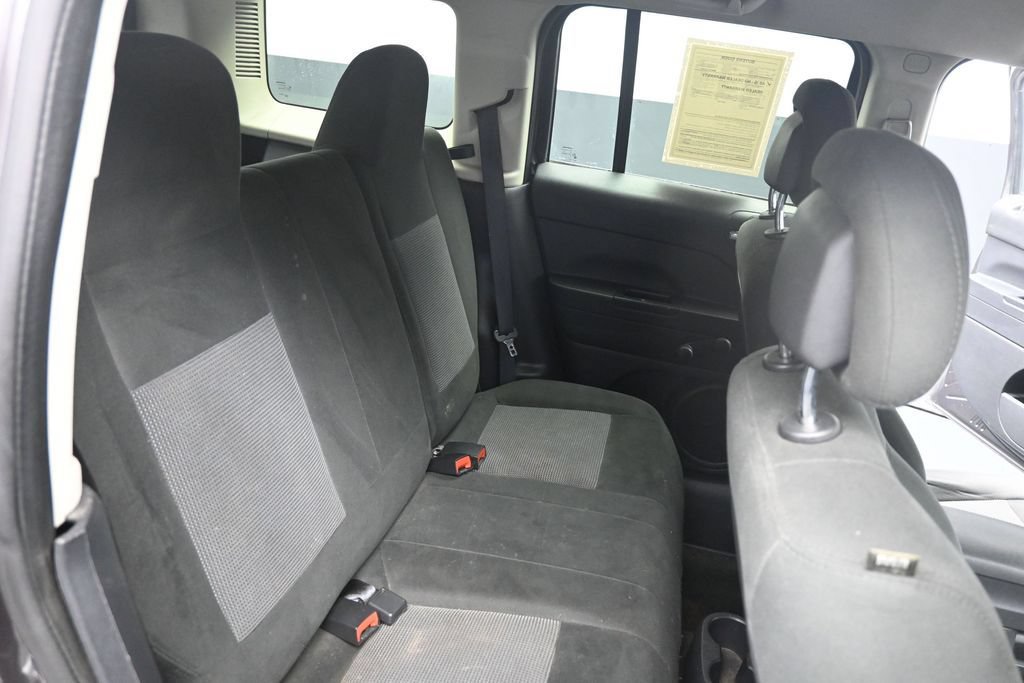 Used 2015 Jeep Patriot Sport FWD image 22