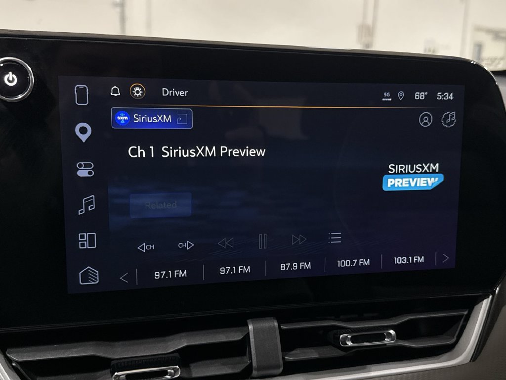 Used 2025 Chevrolet Equinox LT w/ Convenience Package II AWD/4WD image 14