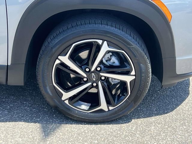 Used 2023 Chevrolet TrailBlazer RS w/ Convenience Package AWD/4WD image 7