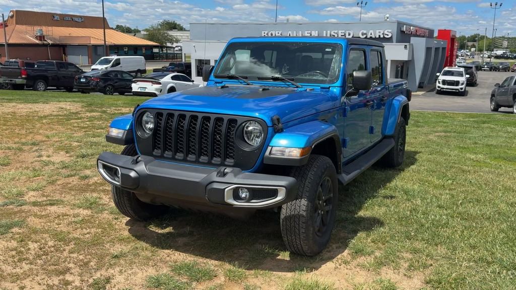 Used 2022 Jeep Gladiator Sport AWD/4WD video 2