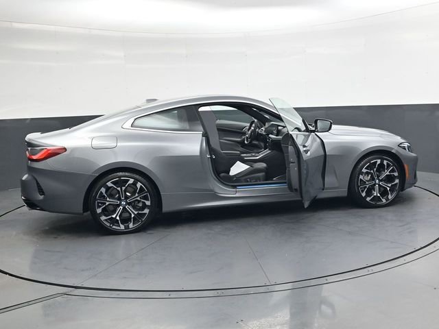 Used 2025 BMW 430i xDrive Coupe w/ Premium Package image 36