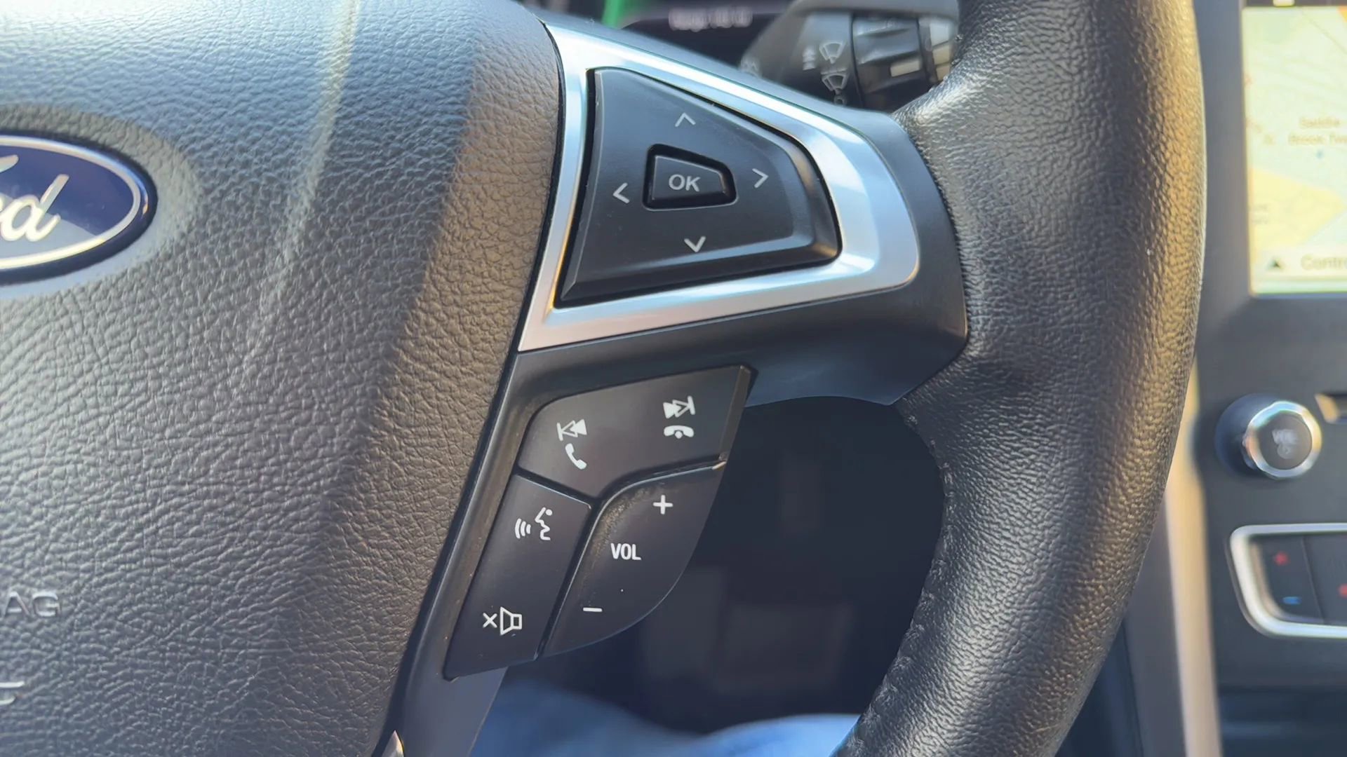 Used 2018 Ford Fusion Energi SE image 11