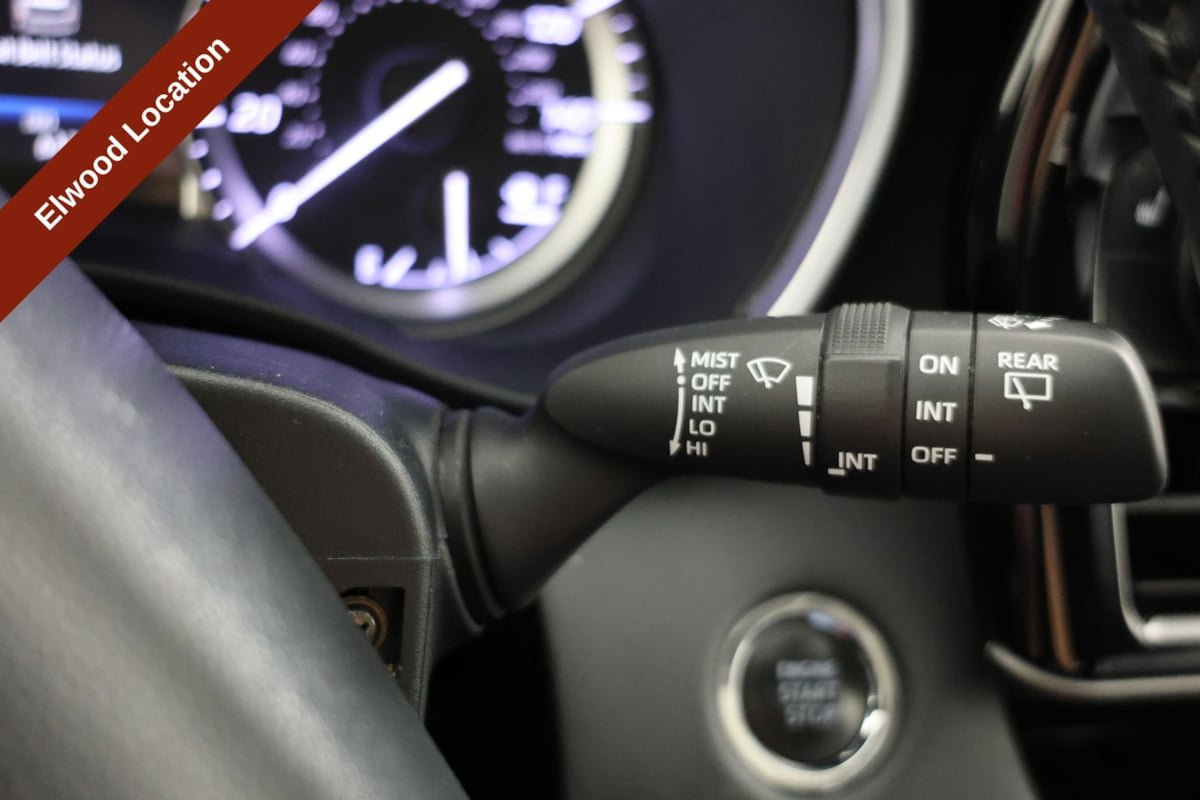 Used 2022 Toyota Highlander XLE AWD/4WD image 29
