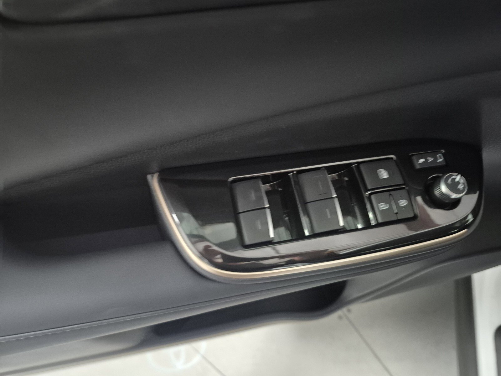 New 2026 Toyota Crown Limited image 15