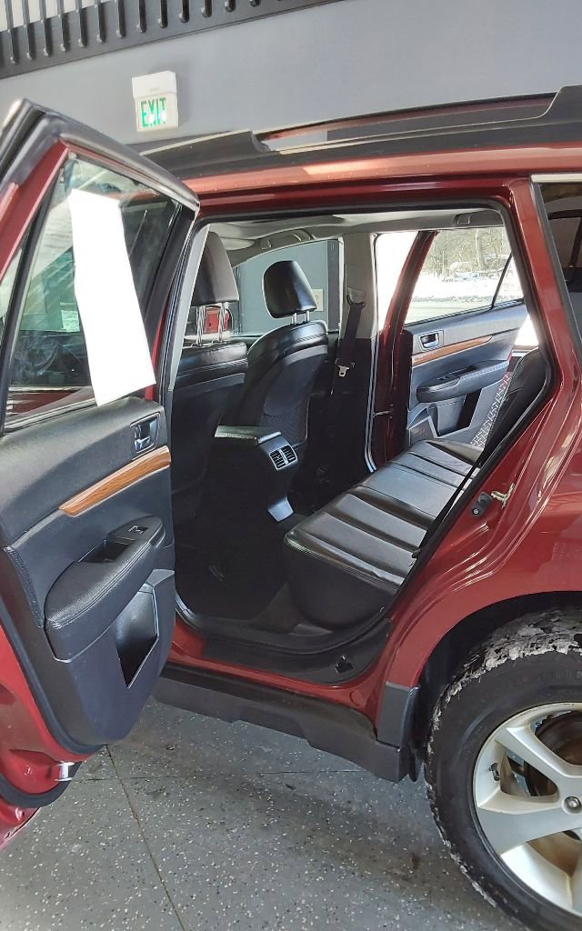 Used 2013 Subaru Outback 2.5i Limited w/ Moonroof Pkg image 19