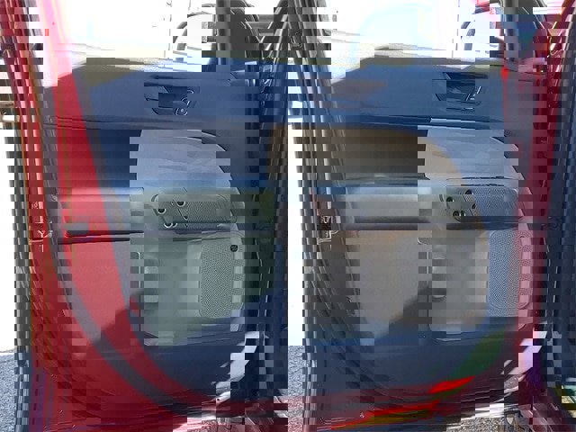 New 2025 Ford Maverick Lariat w/ 4K Tow Package image 9