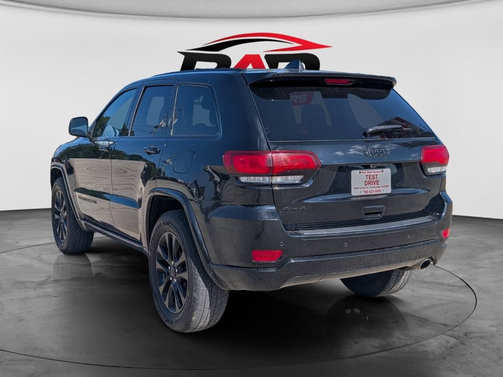 Used 2018 Jeep Grand Cherokee Altitude AWD/4WD image 5