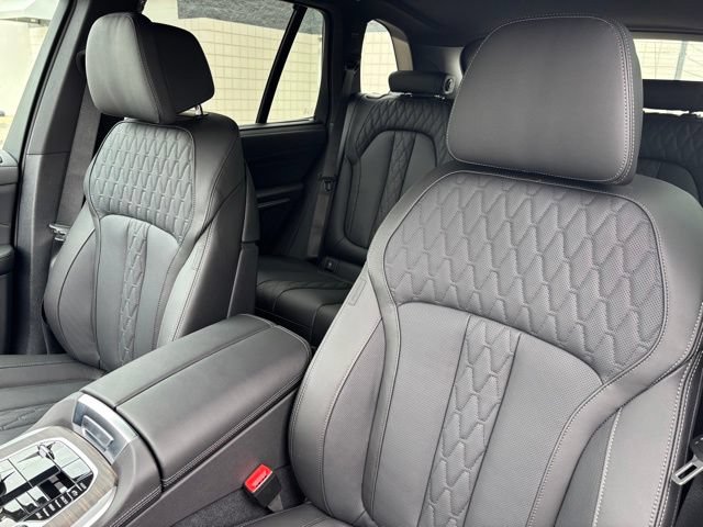 New 2026 BMW X5 xDrive50e w/ Executive Package AWD/4WD image 17