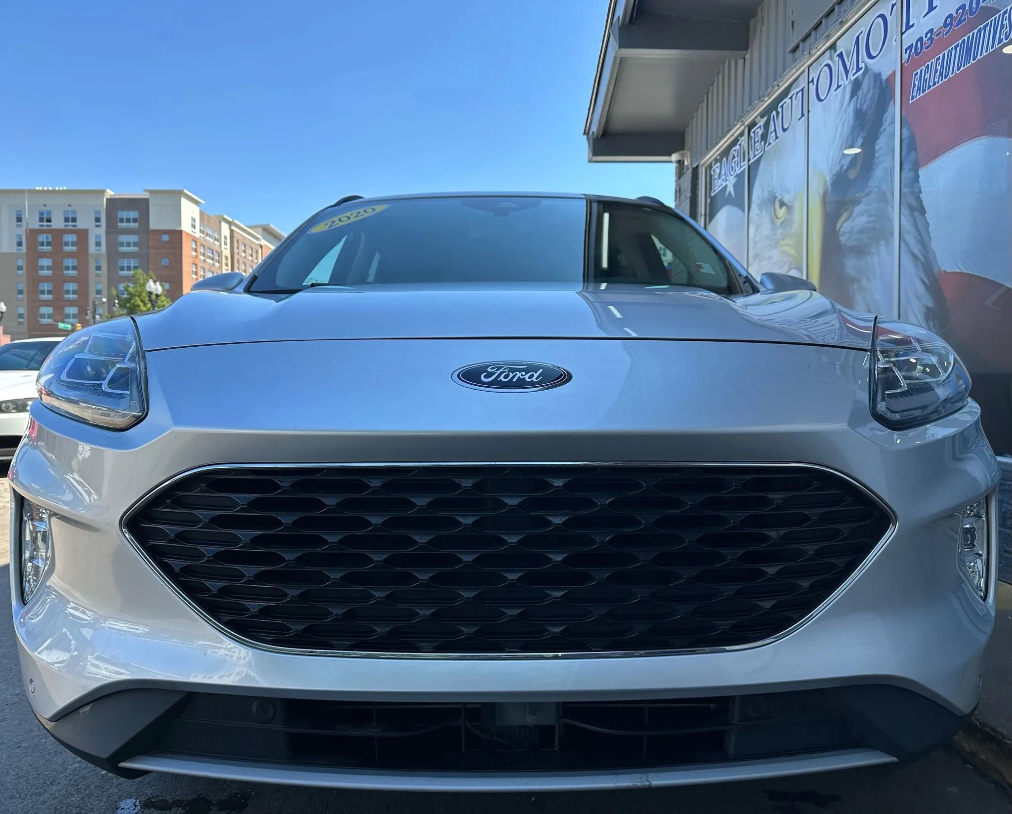 Used 2020 Ford Escape Titanium image 8