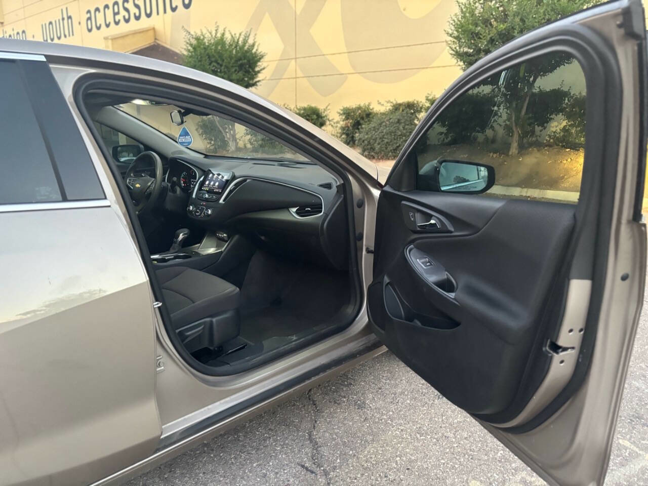 Used 2024 Chevrolet Malibu LS w/ Driver Confidence Package image 13