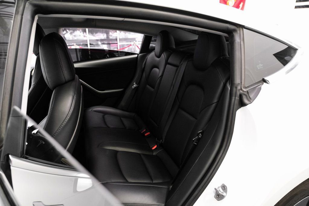 Used 2020 Tesla Model 3 Long Range image 34