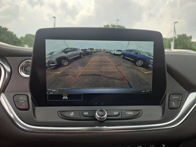 Used 2025 Chevrolet Blazer LT FWD image 20