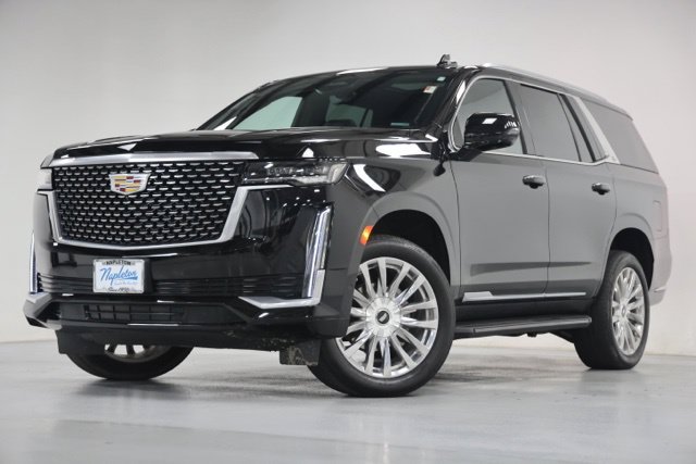 Used 2023 Cadillac Escalade Premium Luxury w/ LPO, Floor Liner Package AWD/4WD image 6