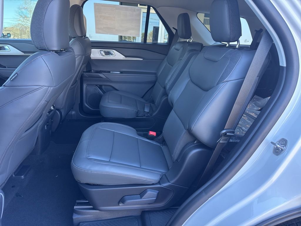New 2026 Ford Explorer Active w/ Active Comfort Package image 20