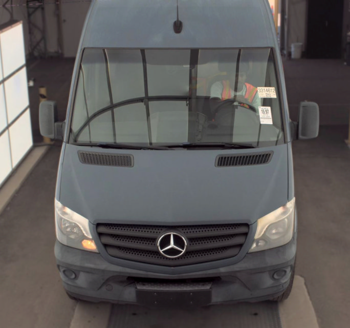 Used 2018 Mercedes-Benz Sprinter 2500 image 4