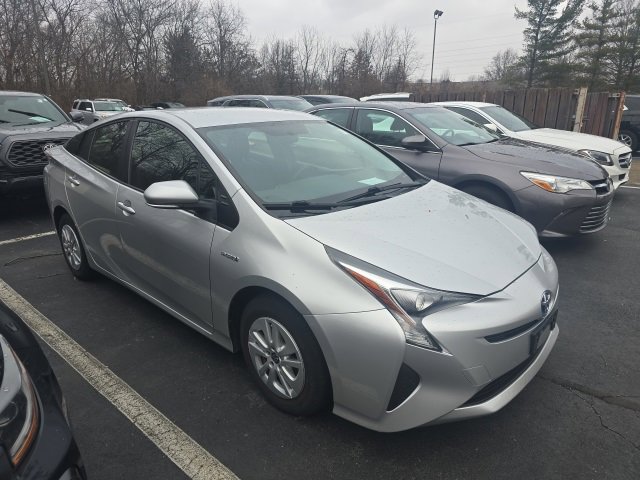 Used 2016 Toyota Prius Two image 2
