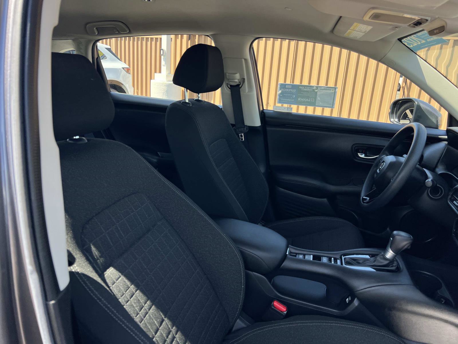 Certified 2023 Honda HR-V LX image 28