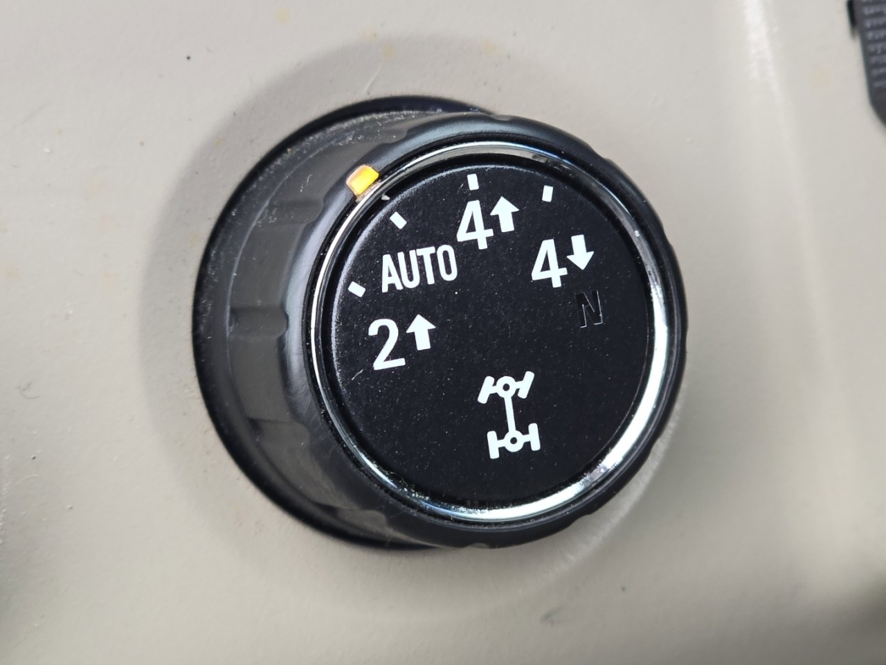 Used 2016 GMC Yukon XL Denali w/ Open Road Package image 12